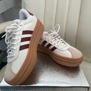 ADIDAS WOMENS VL COURT BOLD SNEAKER